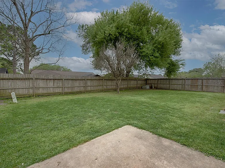 2513 Harpers Ferry Dr — Photo 31
