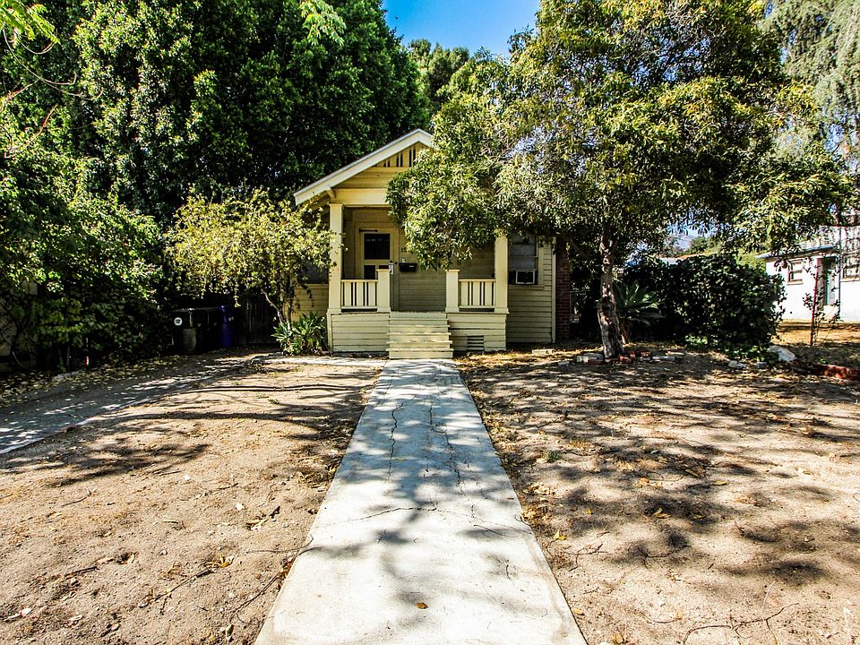 1st image of 1912 Waltonia Dr