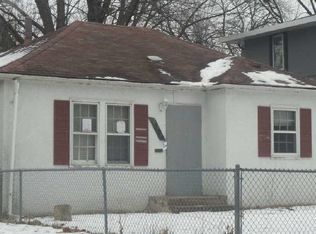 2326 Thomas Ave N, Minneapolis, MN 55411