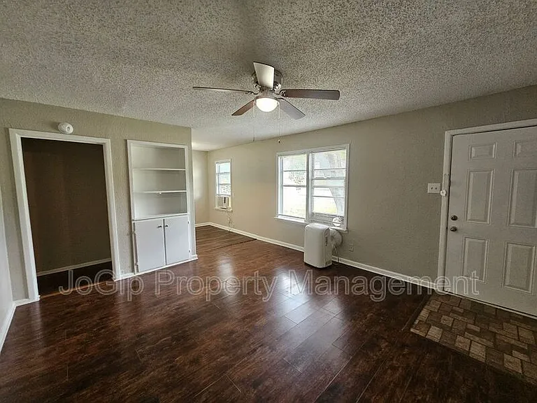 6365 Hollis Ave — Photo 5