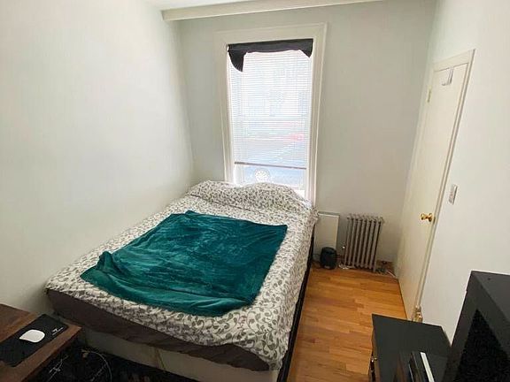 4th image of 31-38 35th St #1G