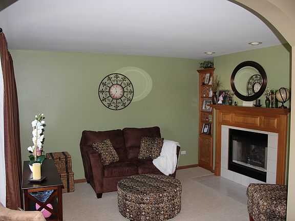 3rd image of 401 Thames Dr