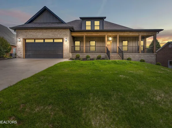 12123 Harvard Ln, Glade Spring, VA 24340