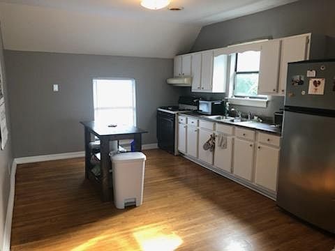 3rd image of 1224 Luttrell St #2