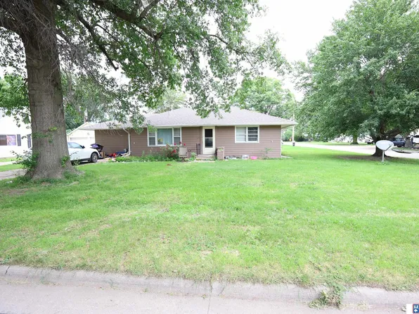 113 E 9th St, Stromsburg, NE 68666