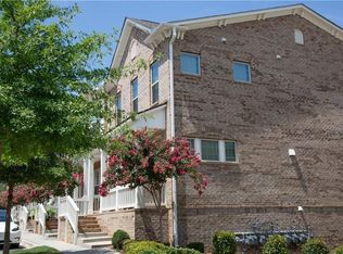 746 Topsail Ln, Alpharetta, GA 30005