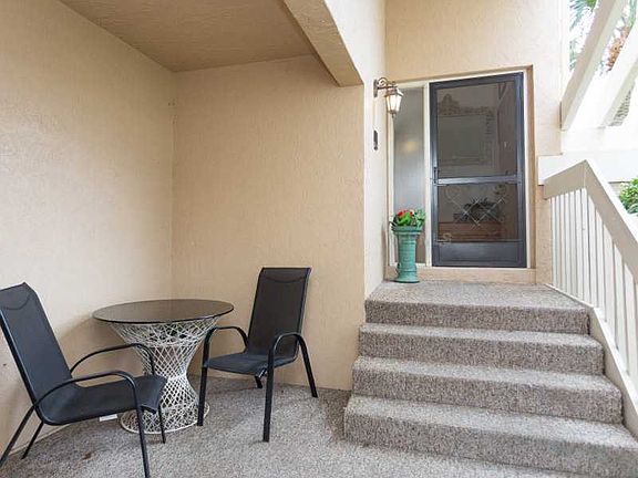 3rd image of 5268 Heron Way #204-1