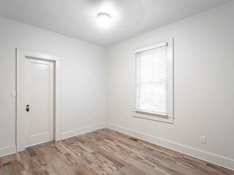 1300 Riverview Rd — Photo 24