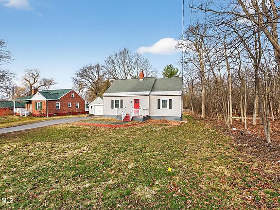 3rd image of 57 Spring Road
