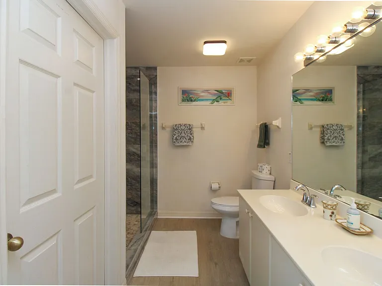 519 Roma Ct #3206 — Photo 36