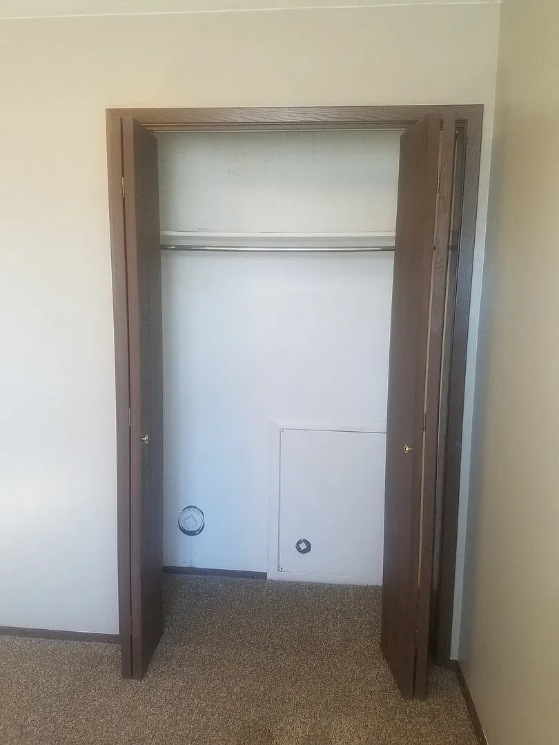 Park Place - 2 Bedroom, 1 Bathroom Condo — Photo 4