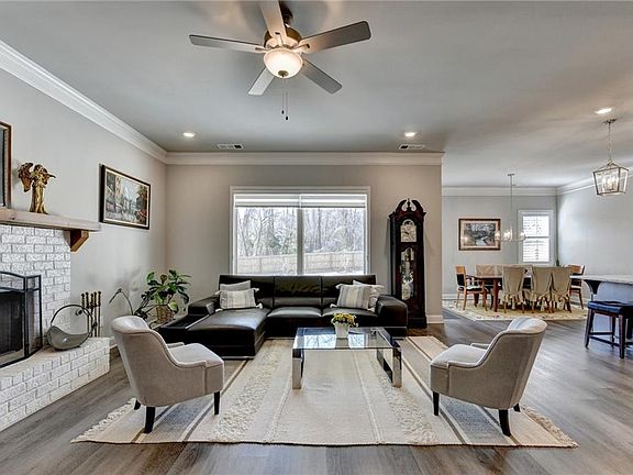 5th image of 64 Jolly Trl