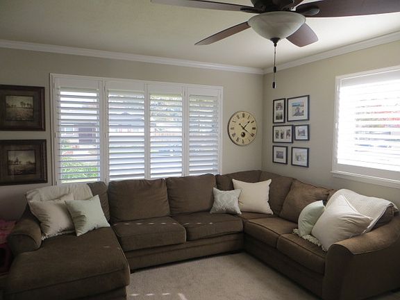 3rd image of 8301 Colonial Dr