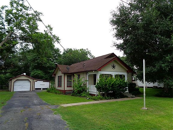 2nd image of 3315 Fairchild Ave