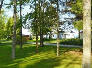 N914 Windmill Bch, Oostburg, WI 53070