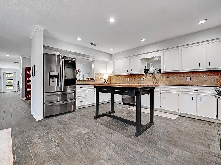 11133 Pinehurst Dr #C — Photo 13