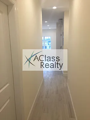 Rented by A Class Realty Long Island City LLC | media 5