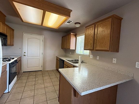 4th image of 1909 E Academy Ave #1909