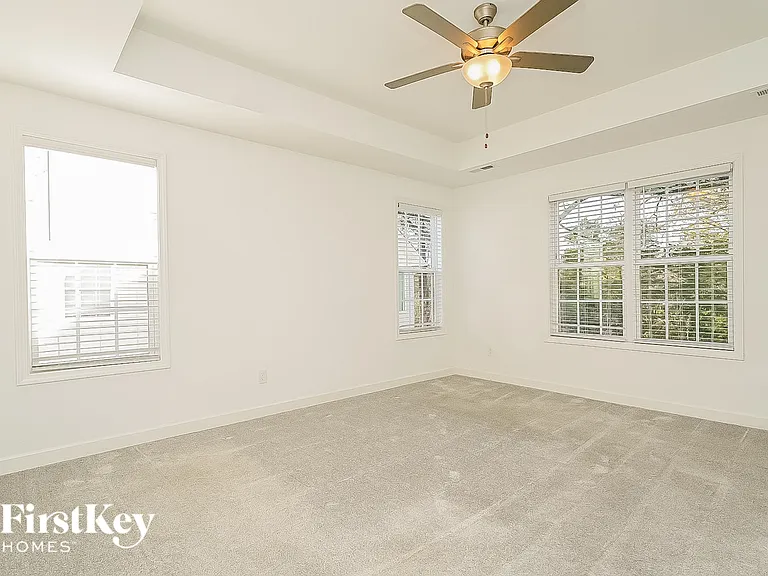1816 Yarbrough Dr — Photo 7