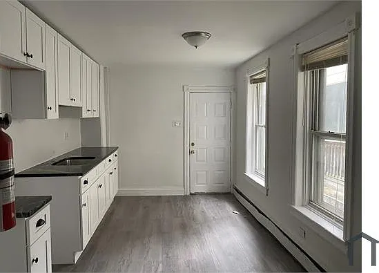 402 Valley Rd — Photo 8