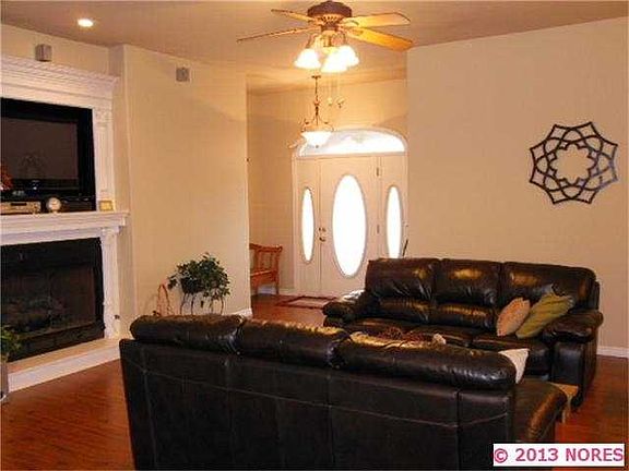 5th image of 25580 Briar Dr