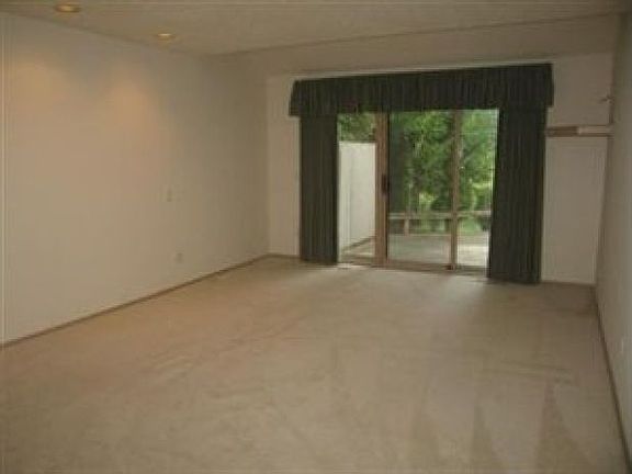 5th image of 6 Nantucket Ct #C