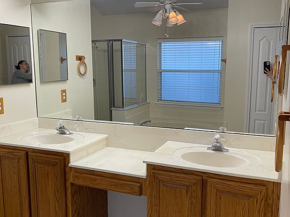 4th image of 12875 Chets Creek Dr N