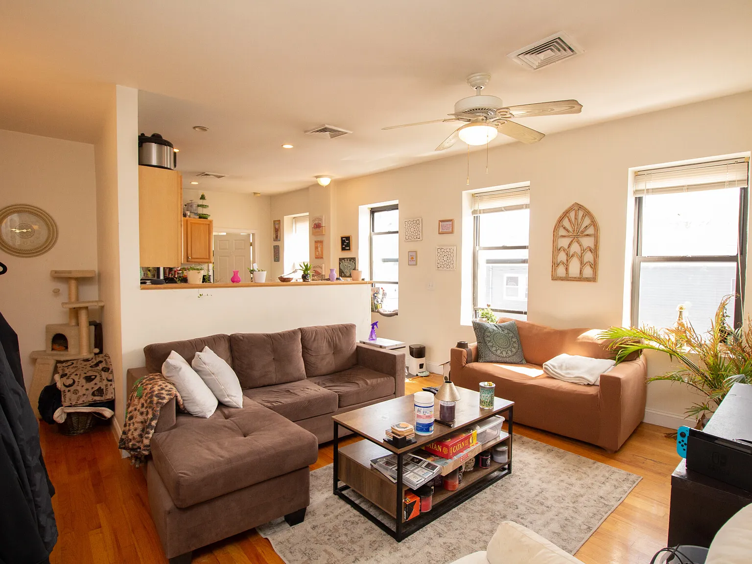 3 bed, 1.0 bath, $2,700 — Photo 2