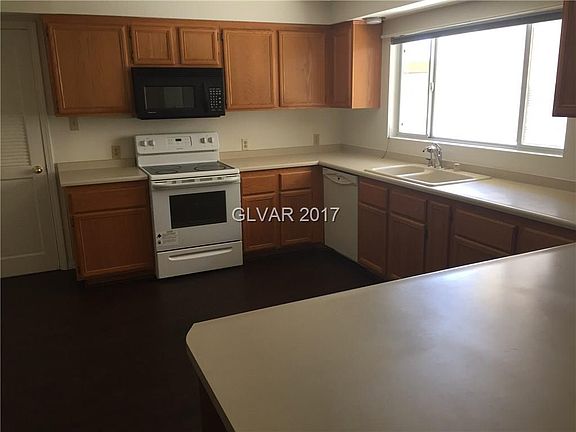 5th image of 6761 Holmby Ave APT A