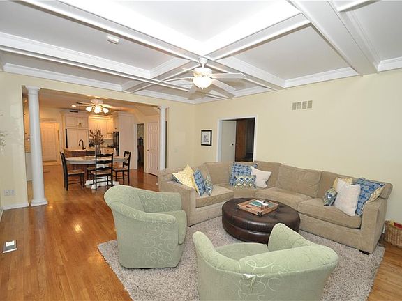 3rd image of 3704 E Haverhill Dr