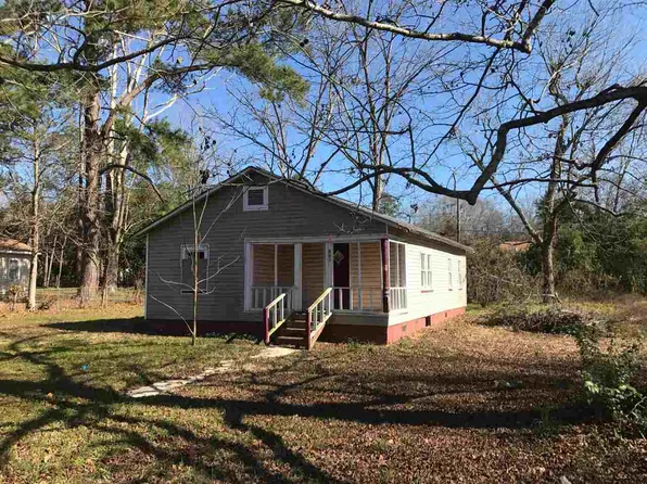 883 Perry Dr, Macon, GA 31217