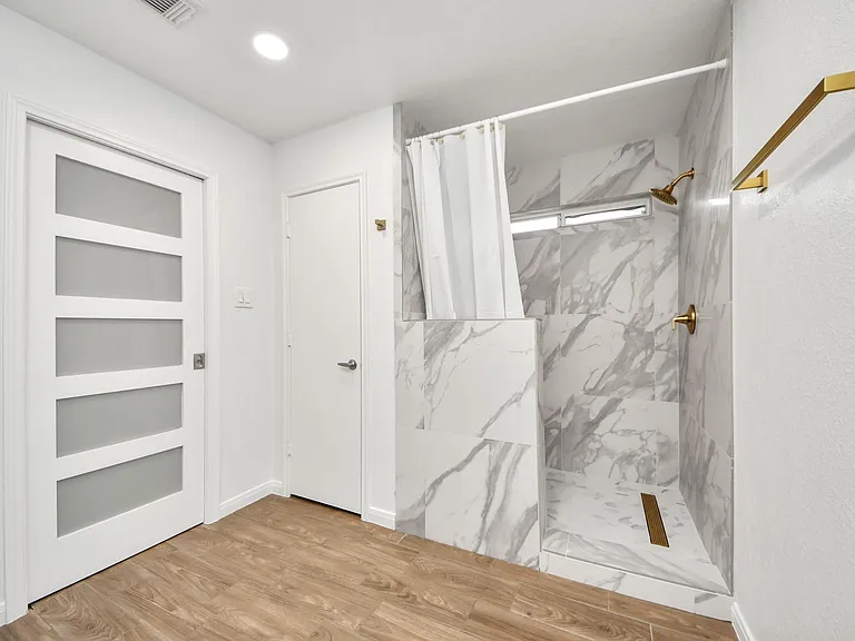 3815 Pebble Garden Ln — Photo 34