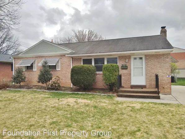 128 Kuhn Dr, Hanover, PA 17331