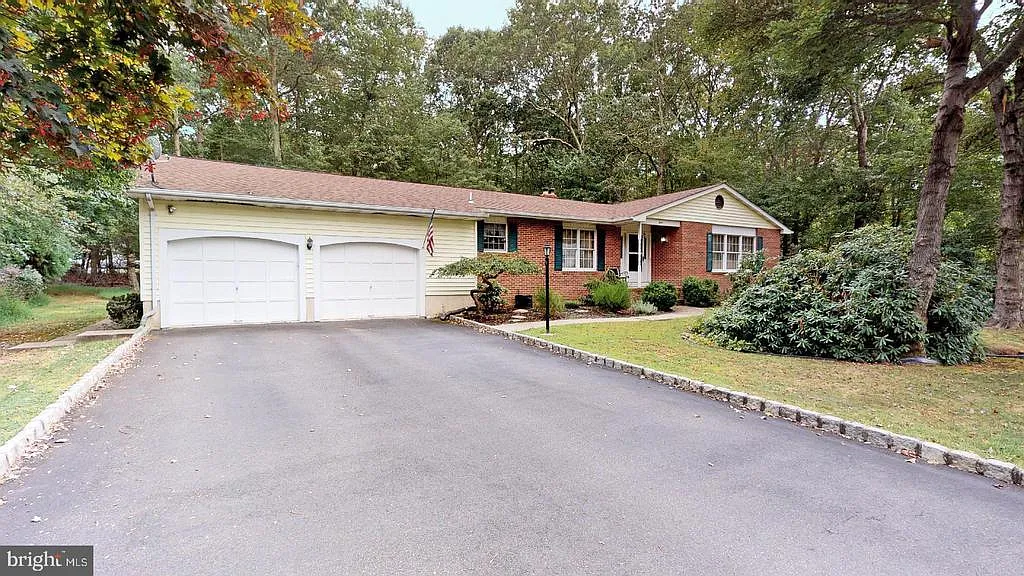 3 Red Maple Rd photo 1