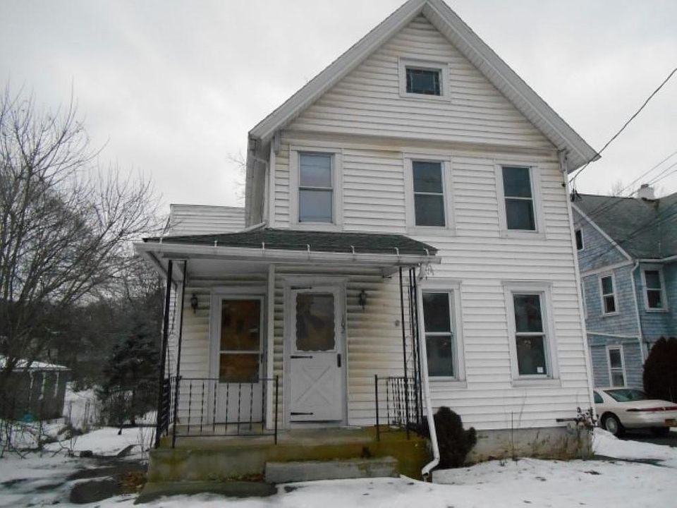 1st image of 102 S Washington St