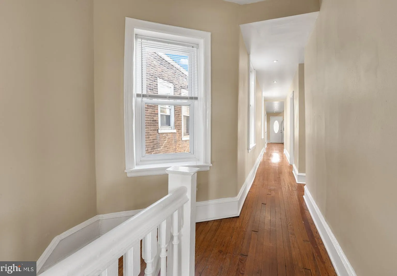 3 bed, 1.5 bath, 1350 sqft, $1,895 — Photo 3