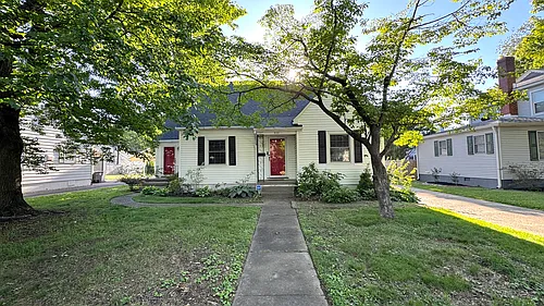 555 S Ruston Ave Photo 1