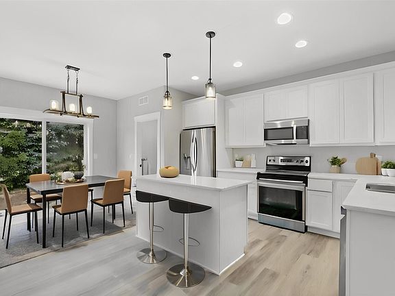5th image of 3112 27th St #12A