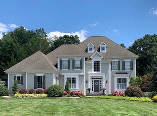 35 Sheffield Ln, Avon, CT 06001