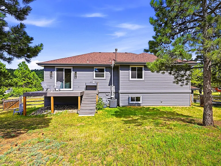 1635 Muirfield Ln — Photo 44