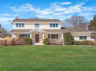 3 Beacon Ln, East Northport, NY