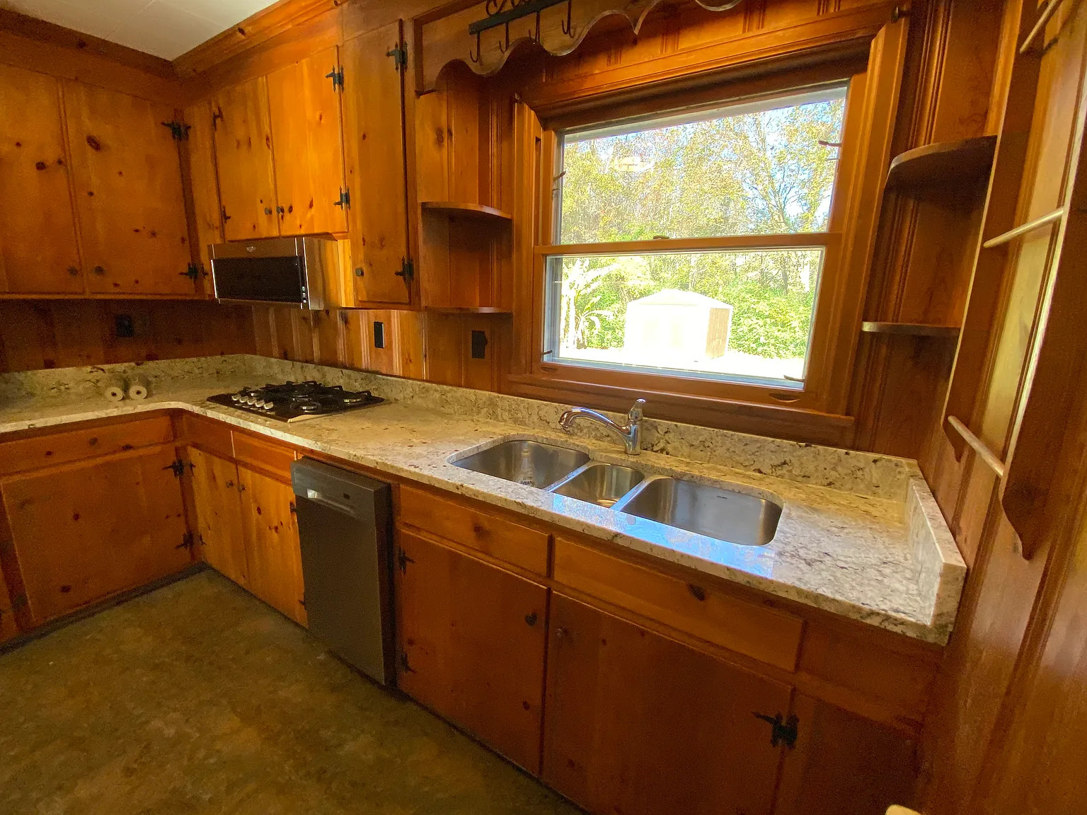 2604 N Landing Rd — Photo 4