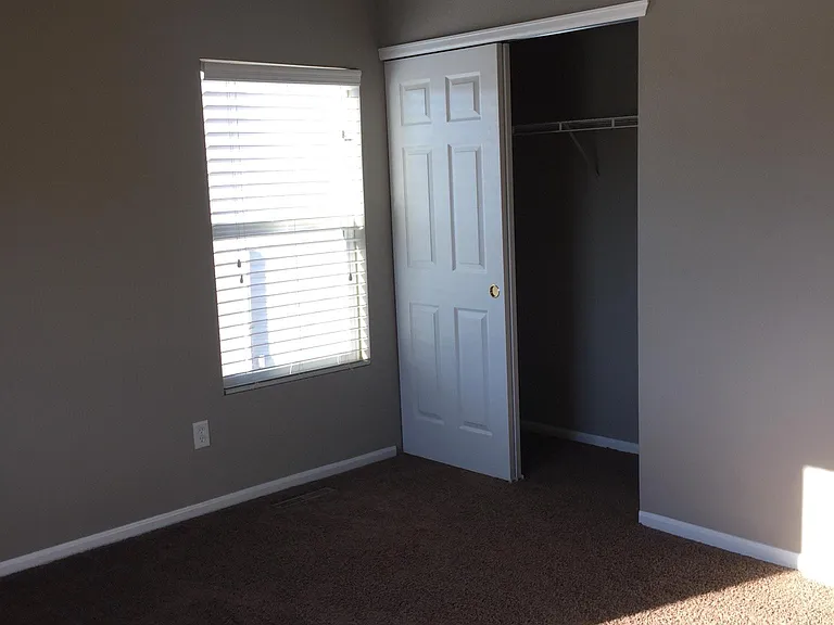 309 Plowman Ct — Photo 9