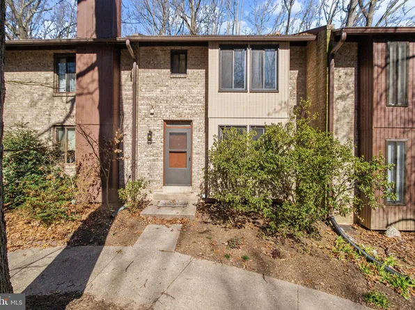 7831 Briardale Ter, Rockville, MD 20855