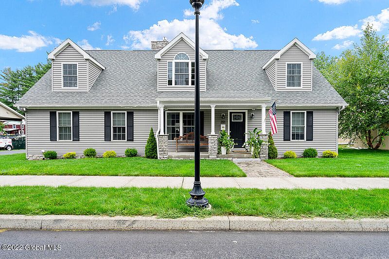 2nd image of 201 W Circular Street