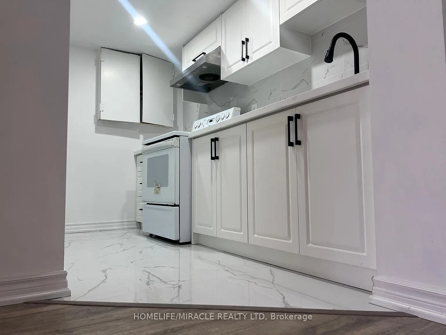 2 bed, $2,000 — Photo 2