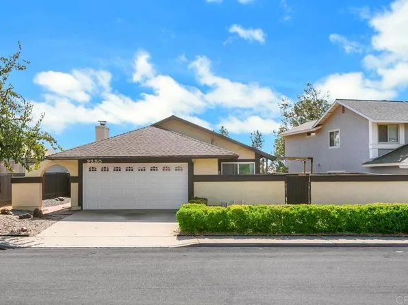 2250 Village Rd, Escondido, CA 92026