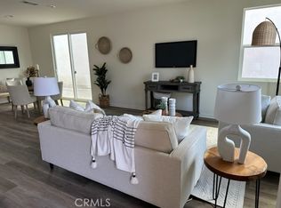 1205 Garnet Ct, Colton, CA 92324