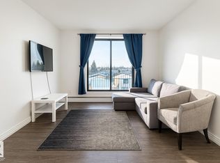 3610 43rd Ave NW #404, Edmonton, AB T6L5T2