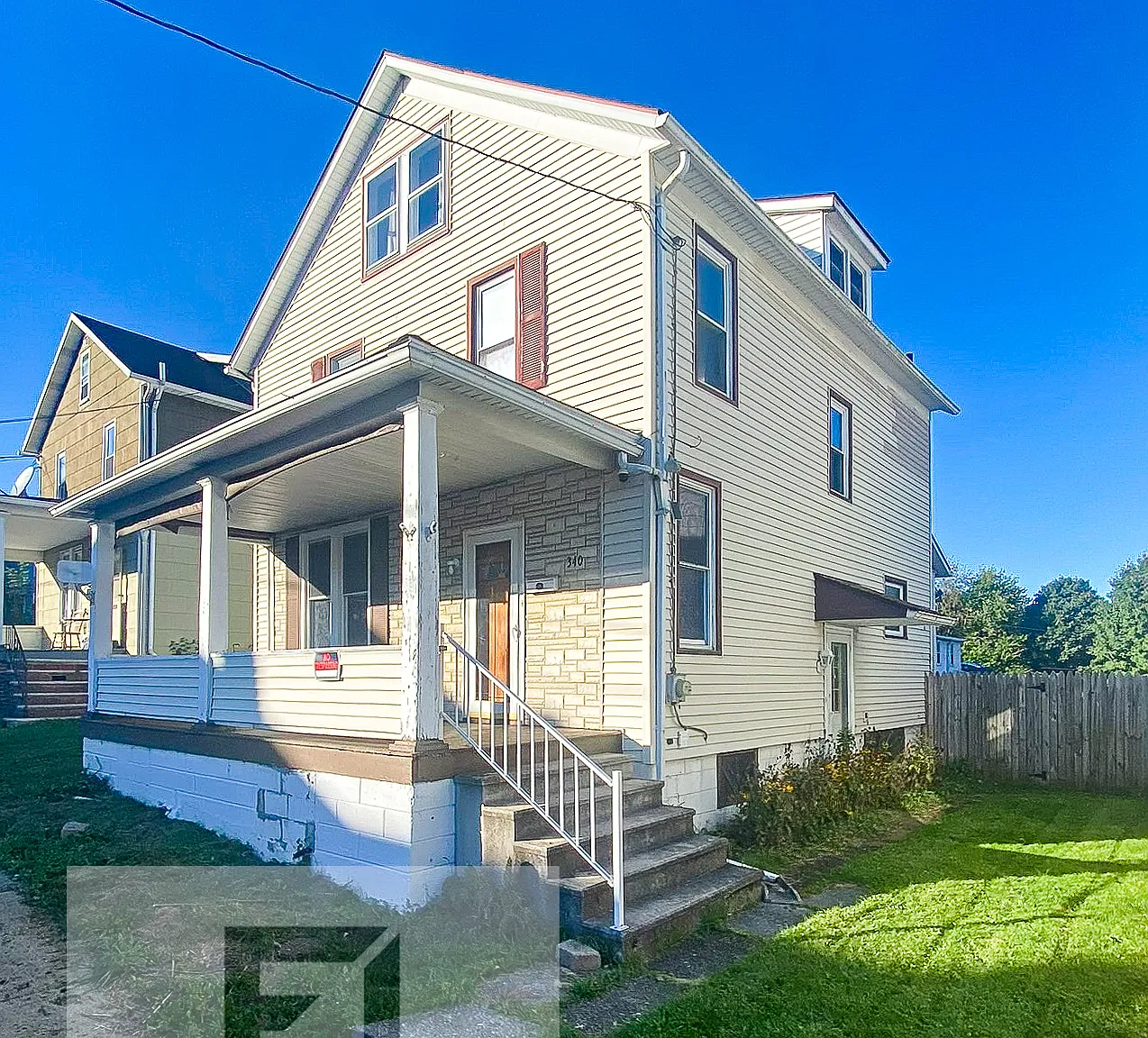 3 bed, 1344 sqft, $995 — Photo 2